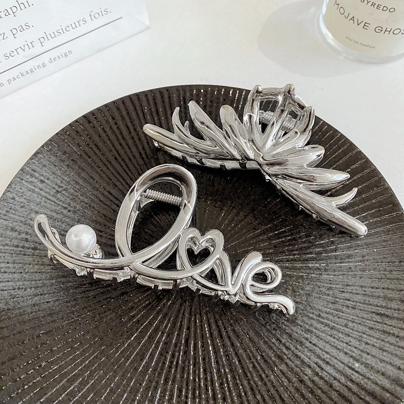 Wholesale Cold Style Silver Back Head High-grade All-match Pearl Shark Clip Jewelry